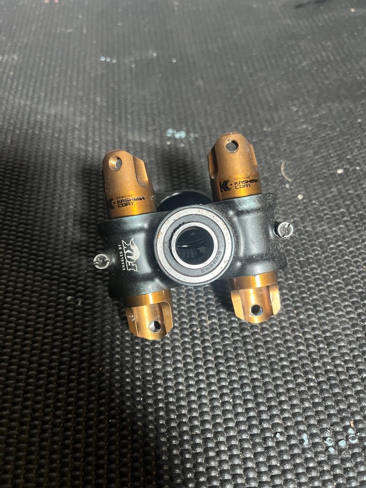 Fox Switch Infinity Pivot from Yeti sb 4.5