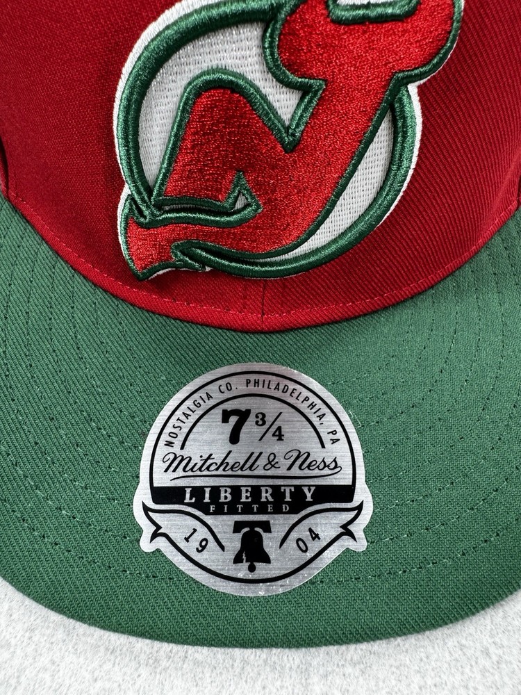New Jersey Devils Fitted Hat 7 3/4 Mitchell & Ness NHL Red Green Cap