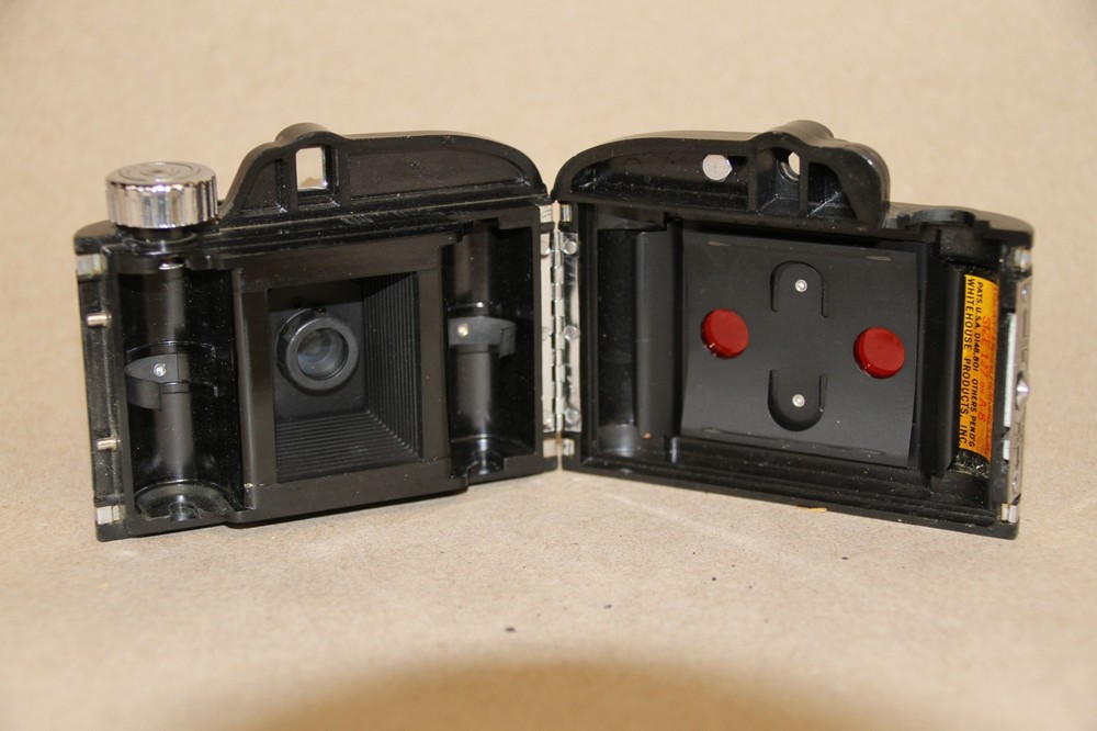 Beacon ii Camera and case