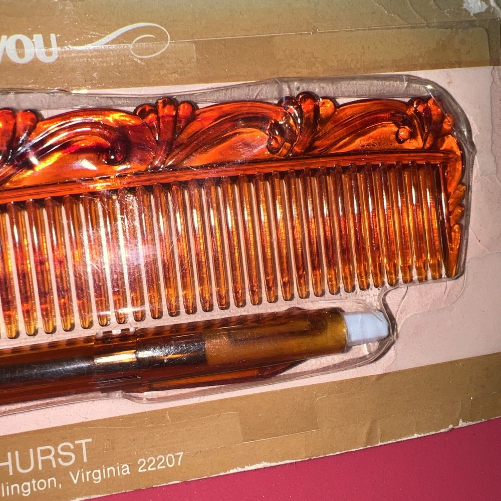 Missionhurst Comb and Pen set