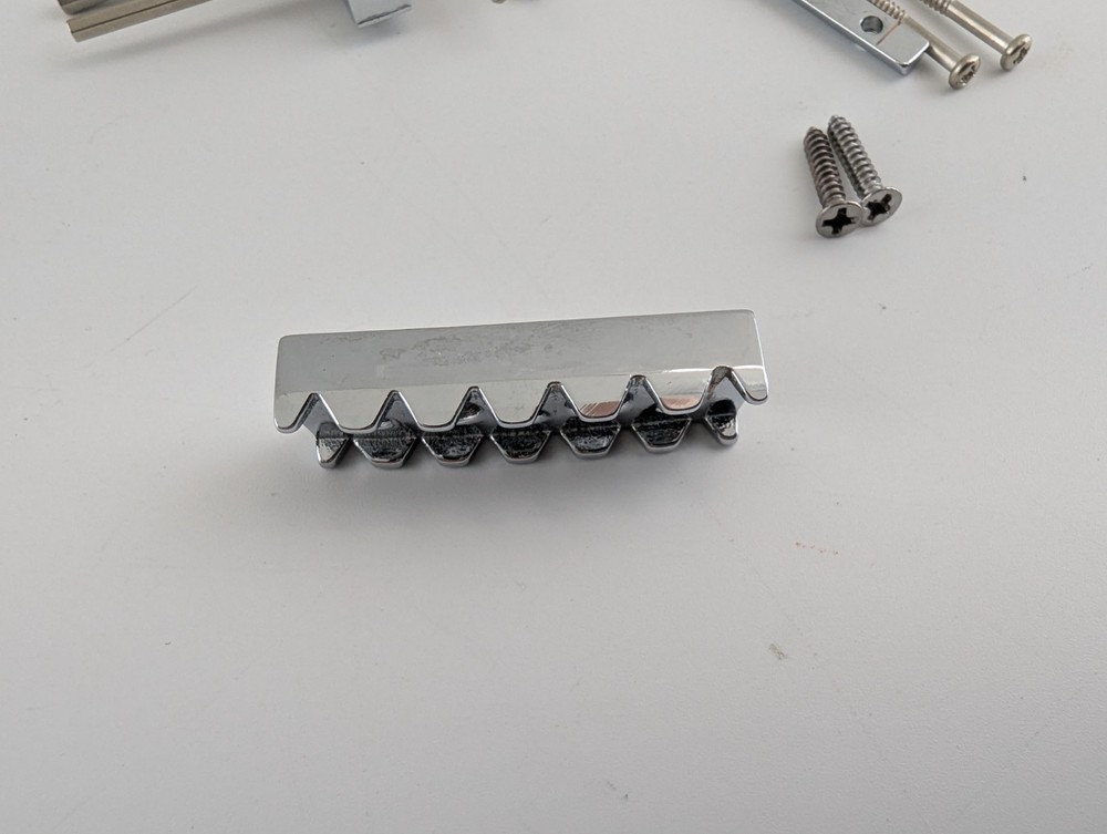 Licensed Floyd Rose WR3 Locking Nut & String Retainer & Wrench Chrome 43mm