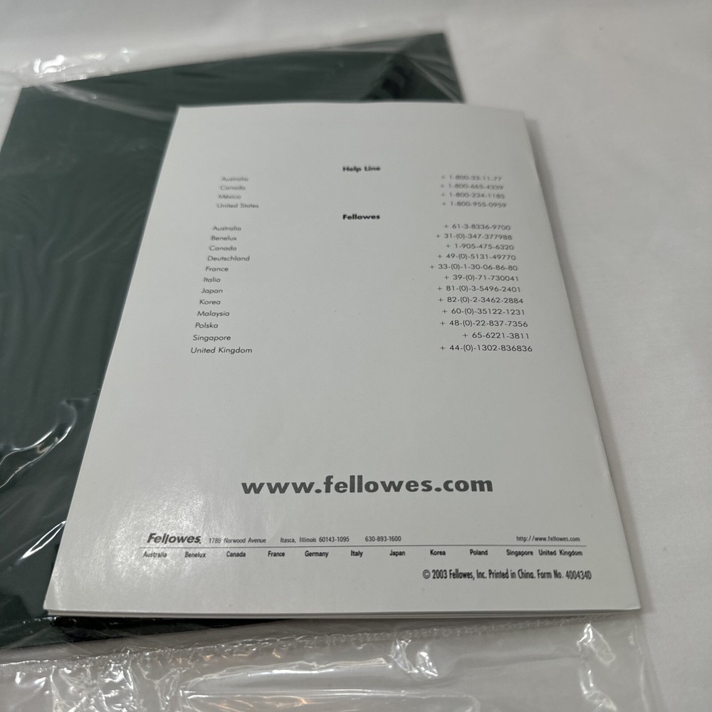 Fellowes PB 55 Plastic Comb Binding Machine CRC52101 With Instruction Manual ￼