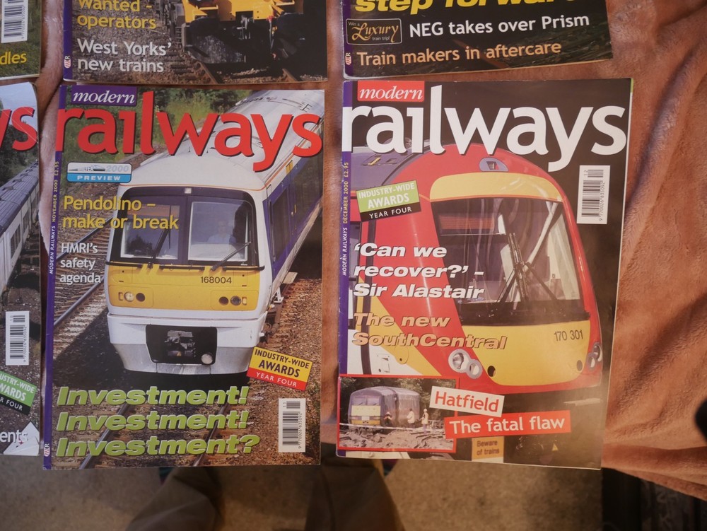 Modern Railways magazine x 12, year 2000 complete