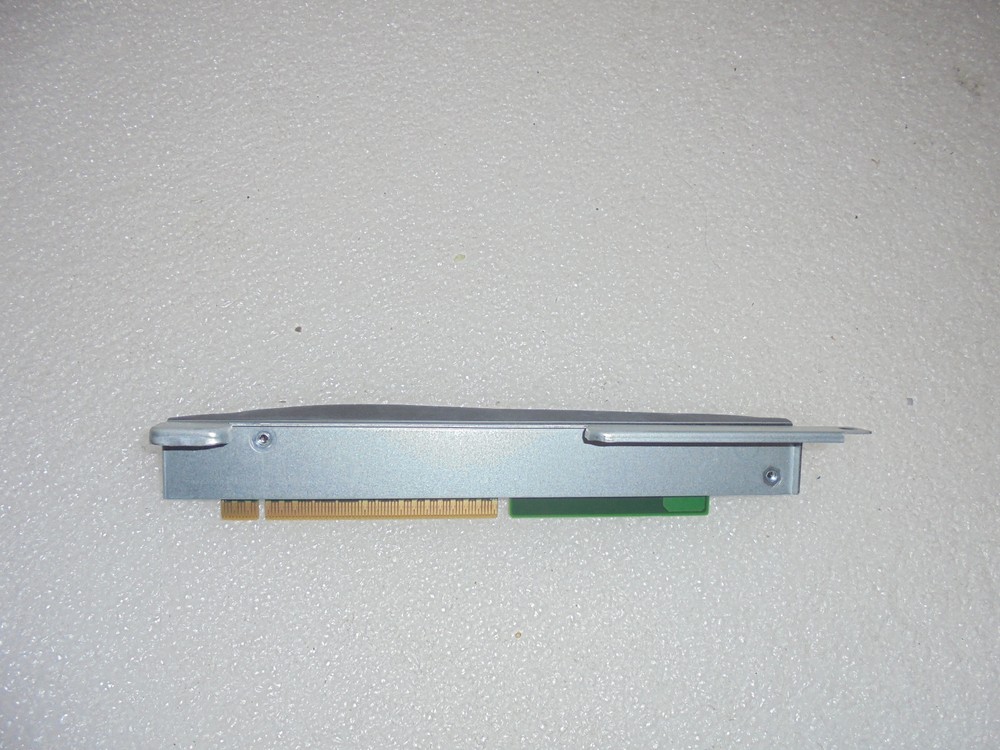 Dell CP114 Expanded PowerEdge CR100 PCI-E Riser Card PCI-E Board Panel