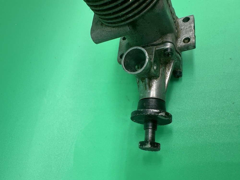Vintage McCoy 19 Control Line Model Airplane Engine Untested