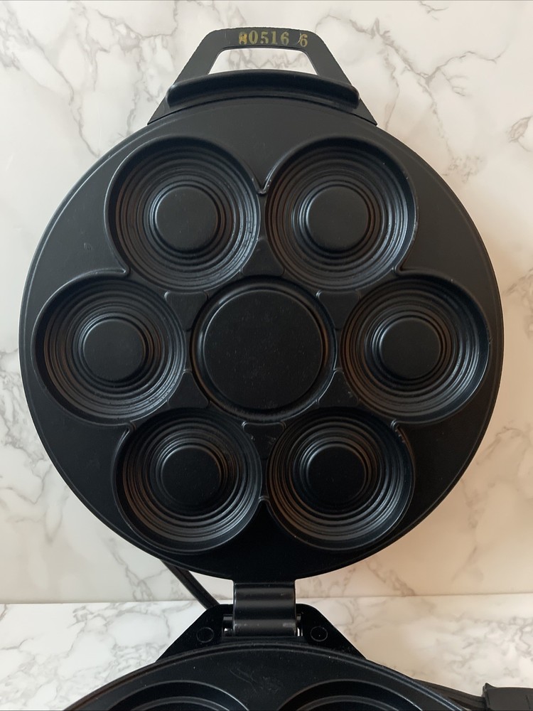 VTG Master Chef Donut Bakery Maker 2081 w/ Box