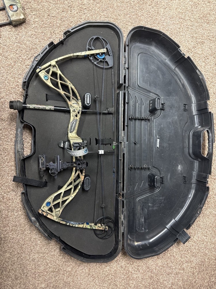 Diamond Carbon Cure Compound Bow RH CASE NOT INCLUDED