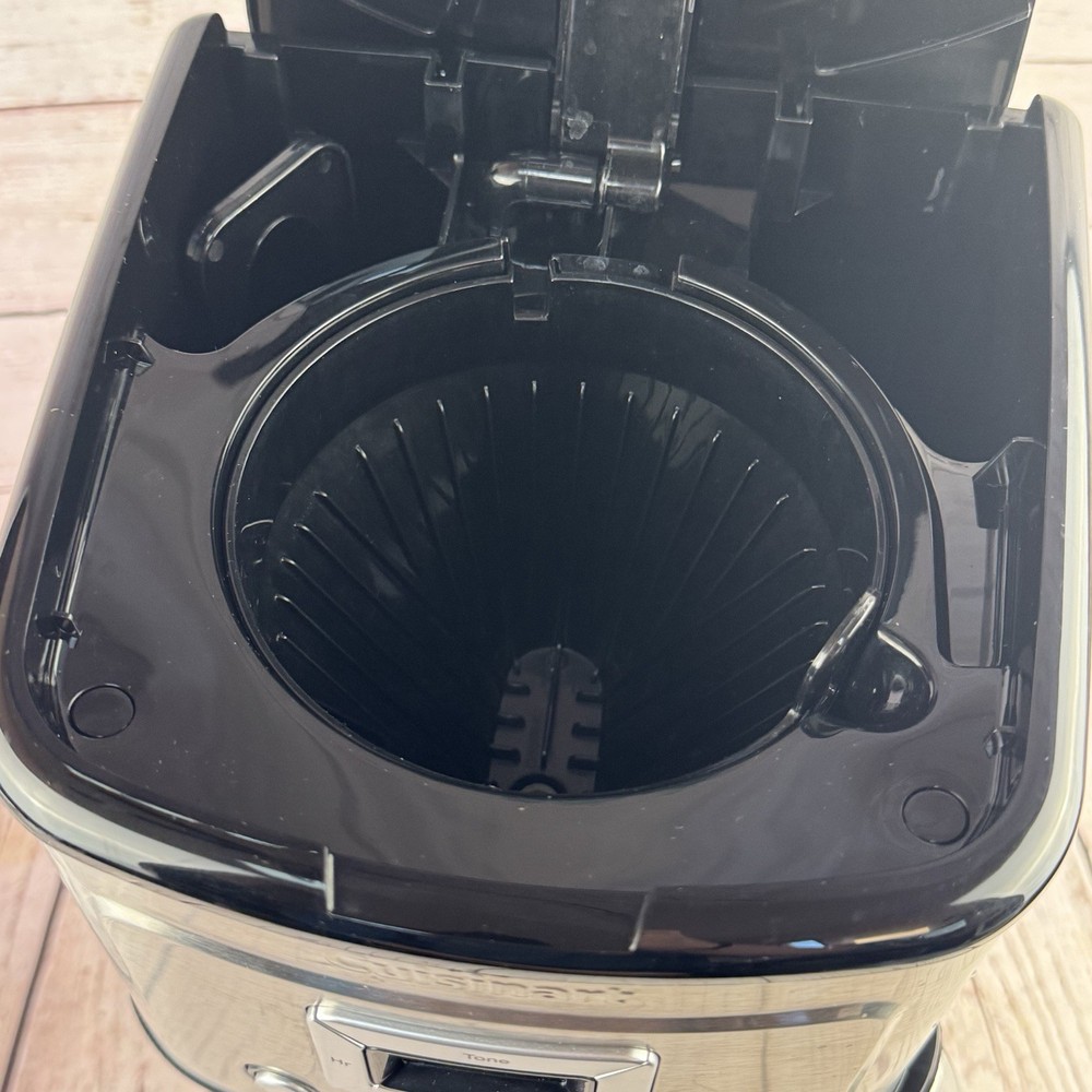 Cuisinart 14 Cup Programmable Coffeemaker DCC 3200 PerfectTemp Stainless Steel