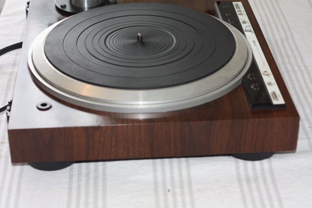 ONKYO CP-1260F QUARTZ Direct Drive Fully Automatic Turntable