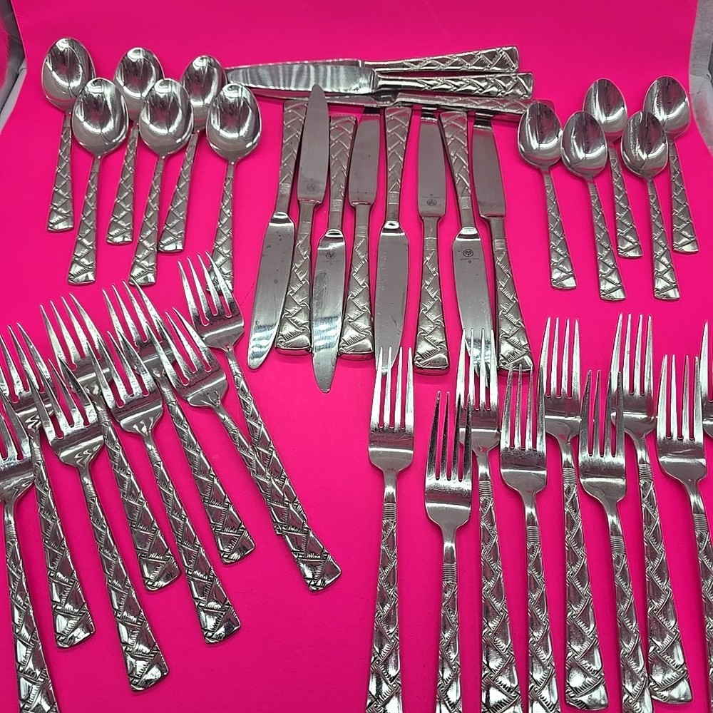 Pfaltzgraff Flatware Cranbrook READ!
