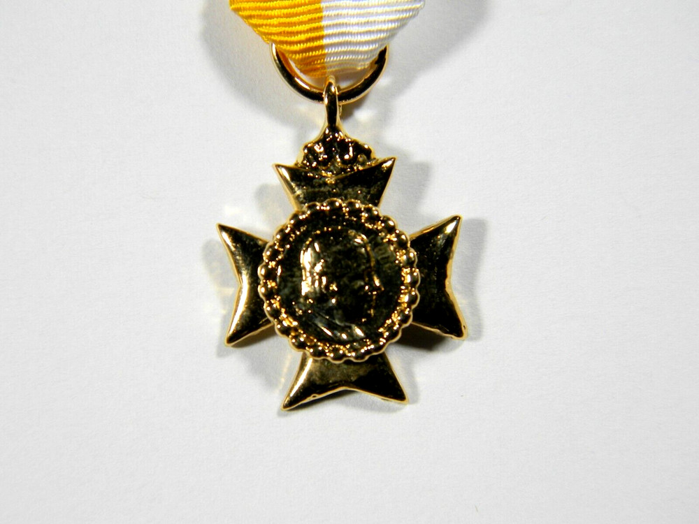 2 Gold Gilt Sterling Silver Order Medals & Case (07202)