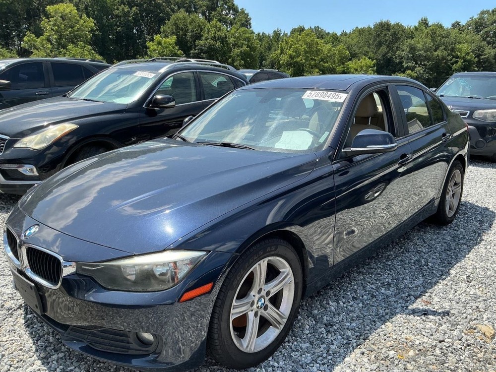 320I 2014 Glove Box 4722780