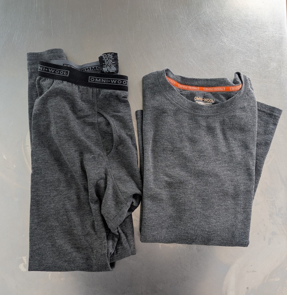 Omni Wool Baselayer Set- Large Top- Medium Bottom Gray