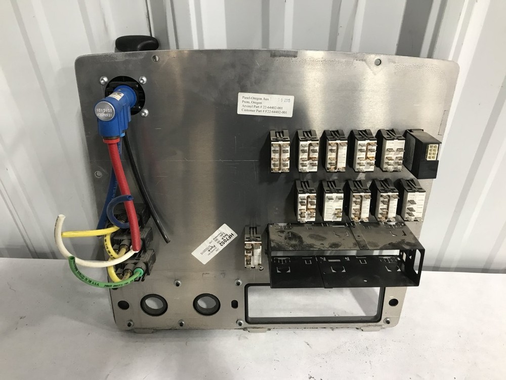 Freightliner 122SD SWITCH Dash Panel - Used | P/N HF7052