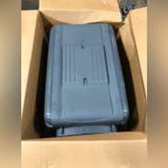 Sparingly Used Petmate Kennel Cab Excellent Condition