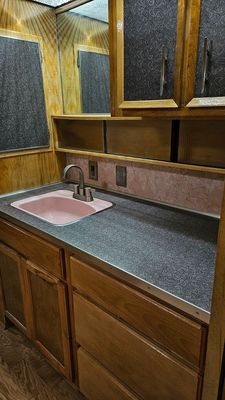 tiny home on wheels