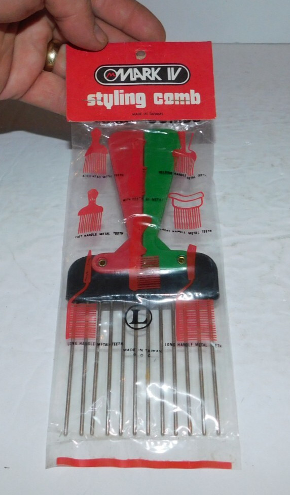 NIP VINTAGE MARK IV STYLING COMB