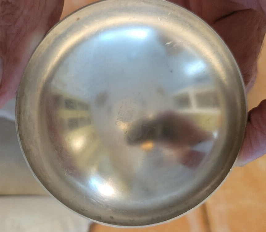 Pair Of Oneida Silversmiths Silver plated candle holder 2.5”
