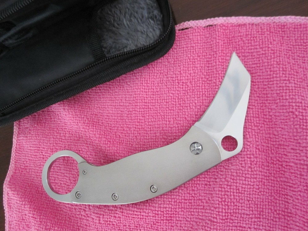 Michael J. Smith knife Custom folding Karambit