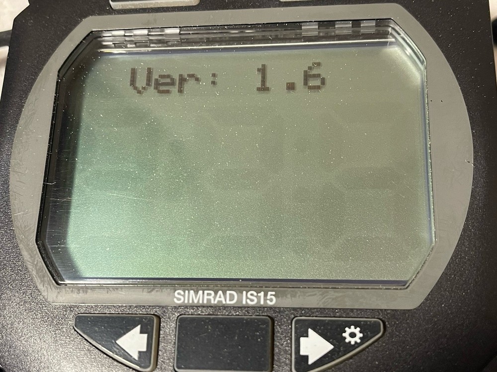 Simrad IS15 Multi Display Instrument