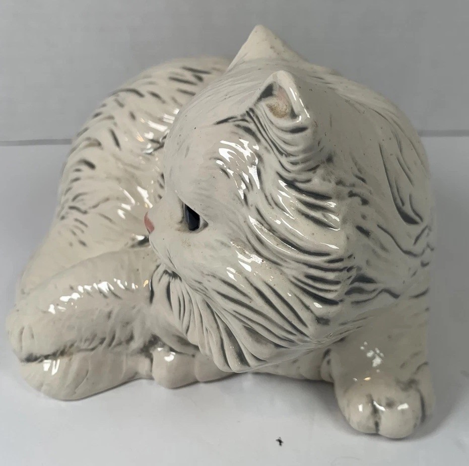 Vintage White Ceramic Persian Cat