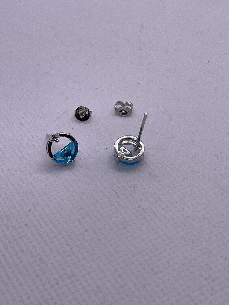 Light blue topaz gemstone water spring stud earrings 925 silver