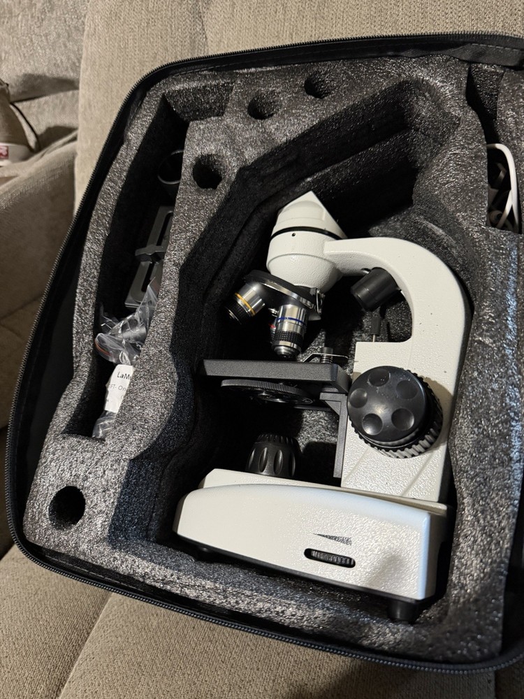 Pre Owned Microscopic 40X-1000X In Perfect Condition