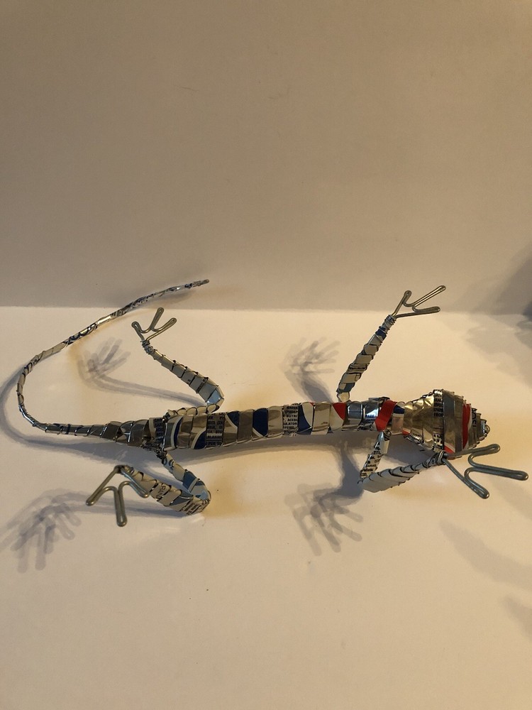 Handcrafted Colorful Recycled Aluminum Tin Can Lizard