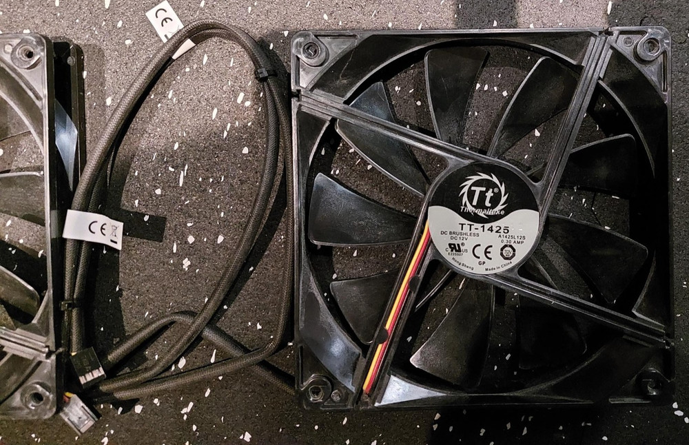 (2) Thermaltake TT-1425 Case Fans