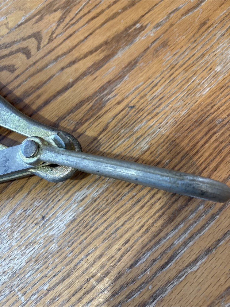 Klein Tools 1684-74 EHS Cable Pulling Jaw Grip, 8000lb Max, 0.55in