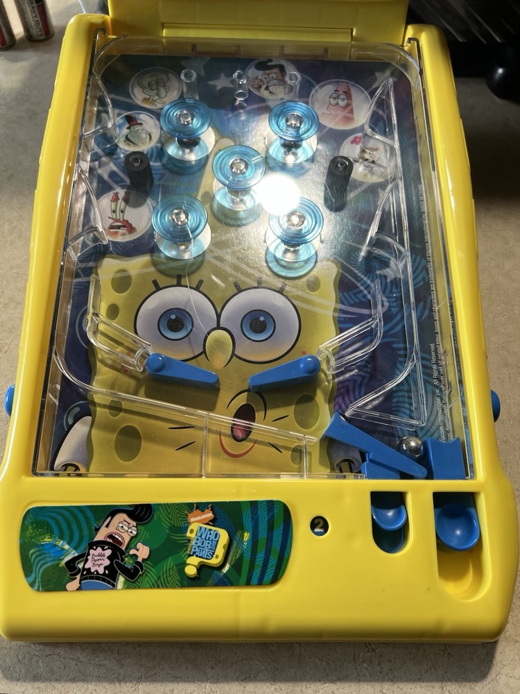 2009 SpongeBob SquarePants Friends On Run Tabletop Pinball Machine 16"