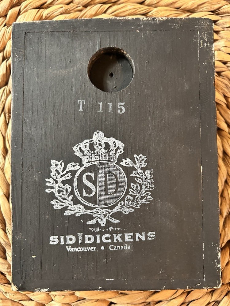 Sid Dickens Memory Block T115 “Laurel” Tile – Victory & Immortality Symbol