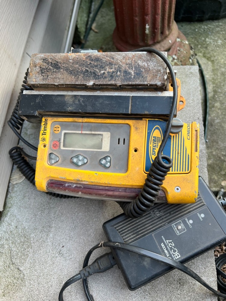 spectra precision laser level cr600