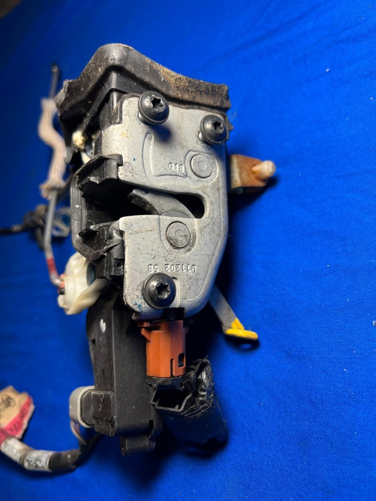 06 07 08 09 10 FORD EXPLORER PASSENGER FRONT DOOR LATCH,CABLE.,ROD,SENSOR