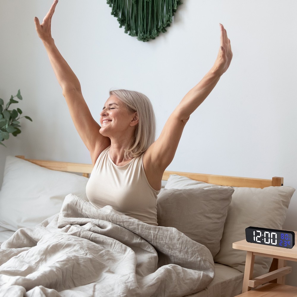 Round Electronic Alarm Clock Thin Clock with White & Blue Digits