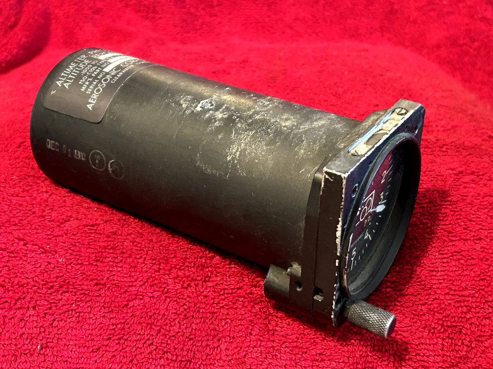 AEROSONIC ALTITUDE REPORTING PRESSURE ALTIMETER