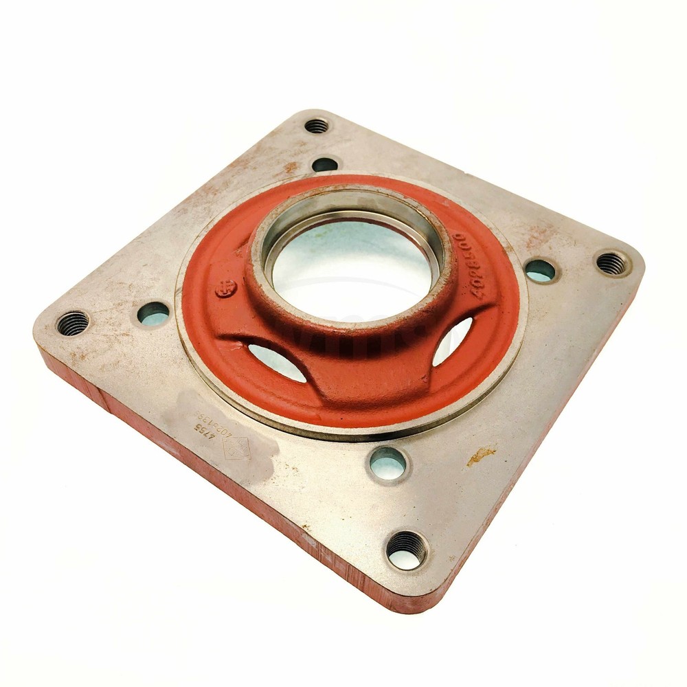 John Deere 40281398 Adaptor