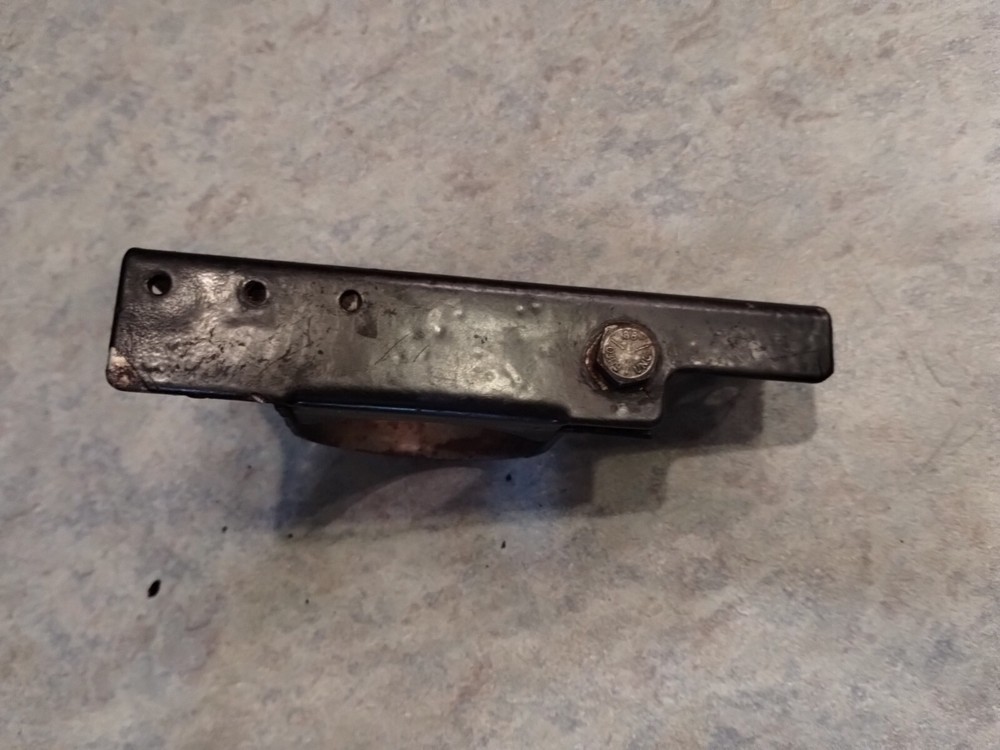 Marine Coil Bracket Pre-owned