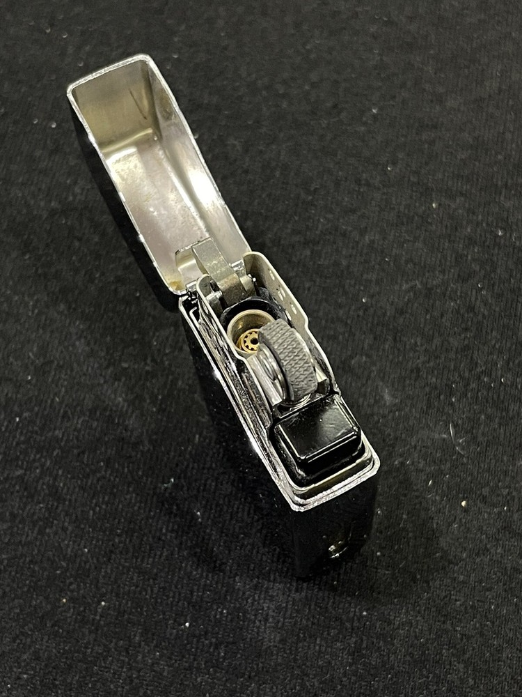 Zippo Blue Hi Polish Chrome Finish Lighter