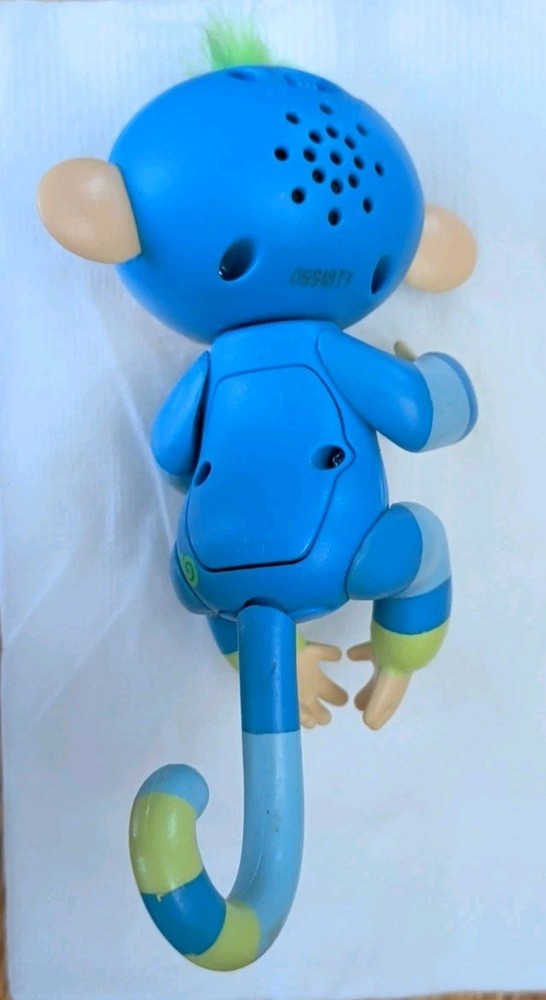 WOWWEE Fingerling 5in. Interactive Monkey with Moving Eyes & Head (WORKS)