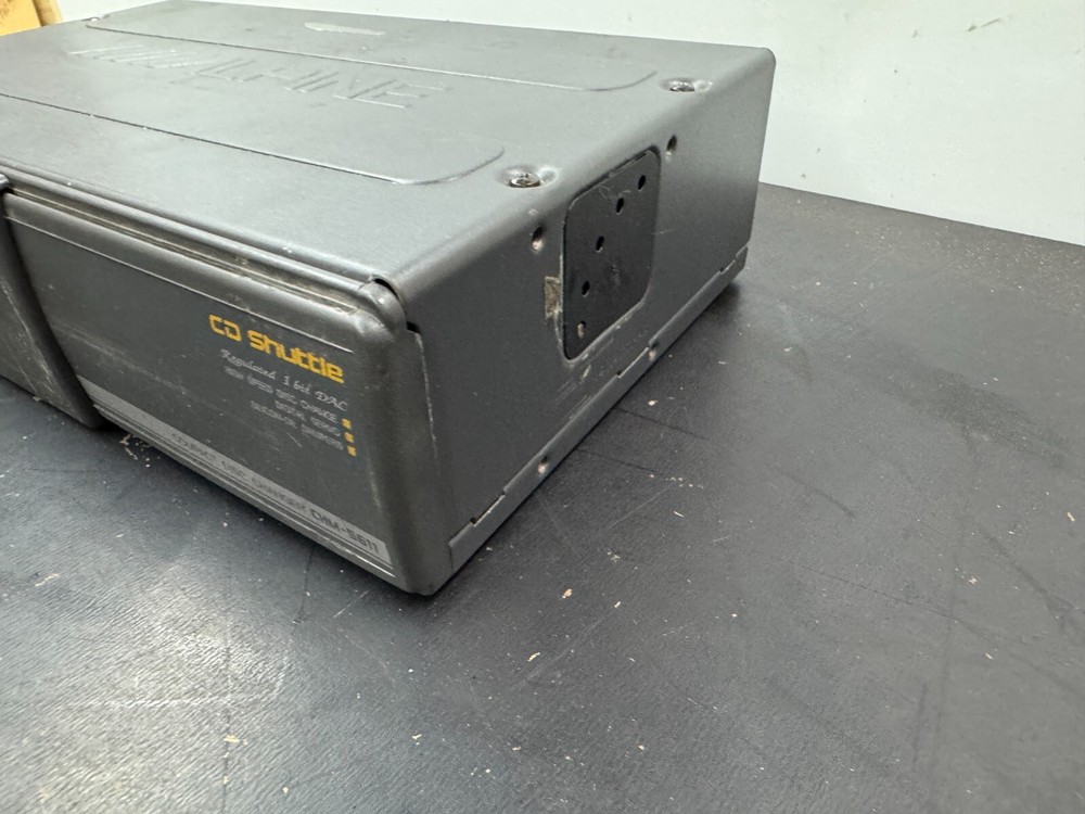 COMPACT DISC CD CHANGER – CD SHUTTLE /ALPINE