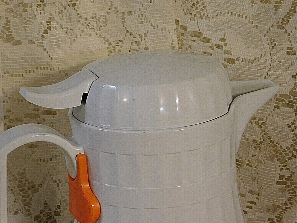 Coffee Carafe 44 Ounce Service Ideas Inc Select Serv White