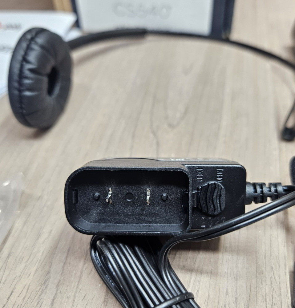 PLANTRONICS Poly CS540 Wireless DECT Headset Black New