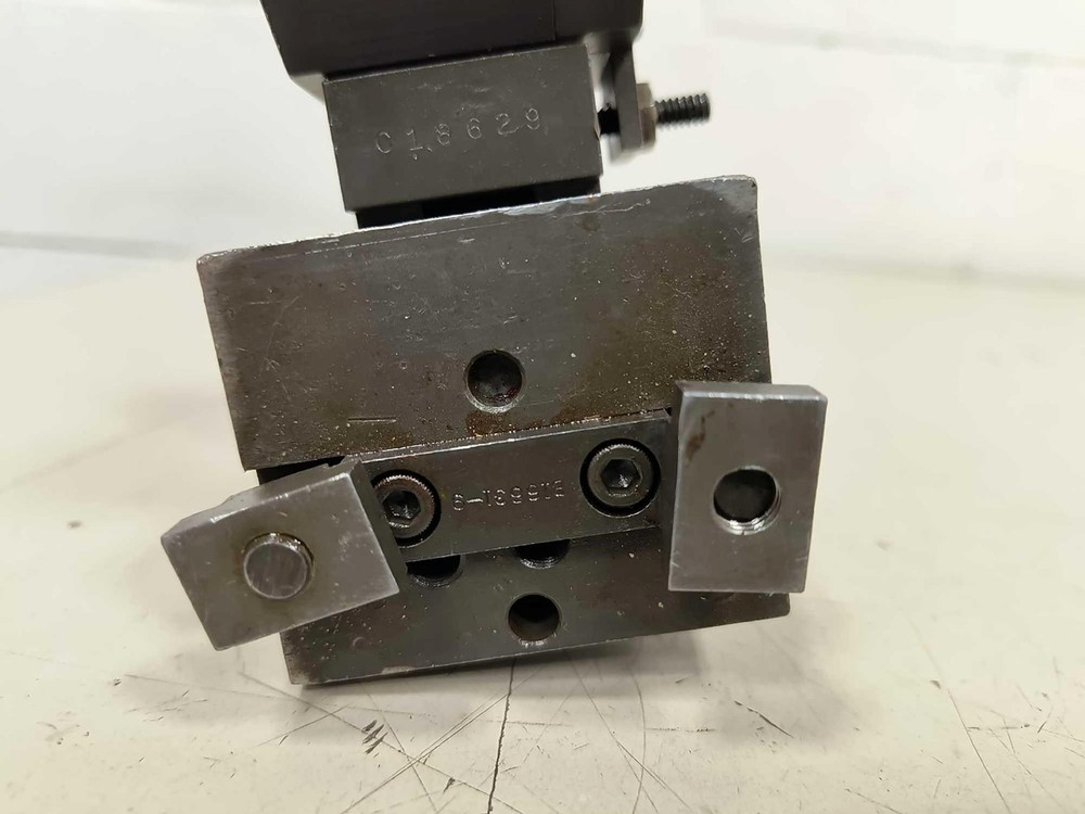 Reed B8 Thread Rolling Head Attachment with Assorted Thread Roll Dies B&S