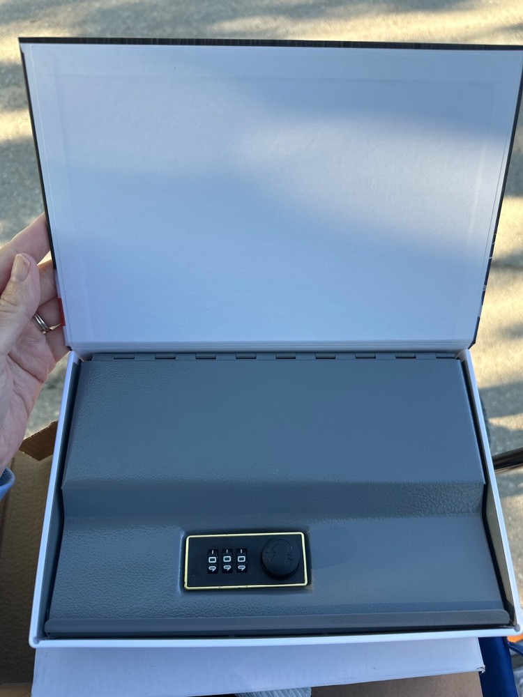 Star and Bar Gun Safe