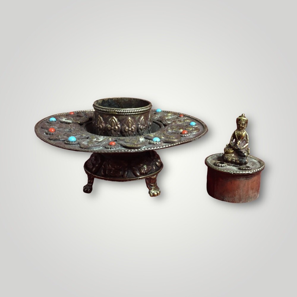 ANTIQUE SMALL BUDDHA CENSOR/INCENSE BURNER W/ RUBY STONES