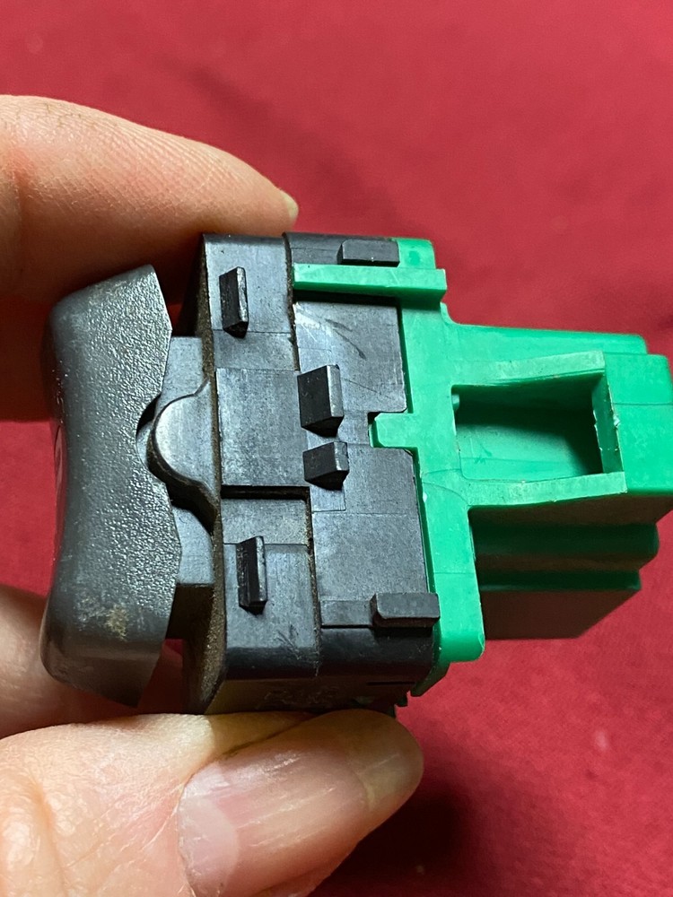 CHEVY / GMC WINDOW LOCK SWITCH