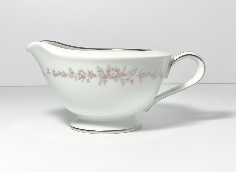 Noritake “Rosepoint” 6-Piece Porcelain Dinnerware Serving Hostess Set