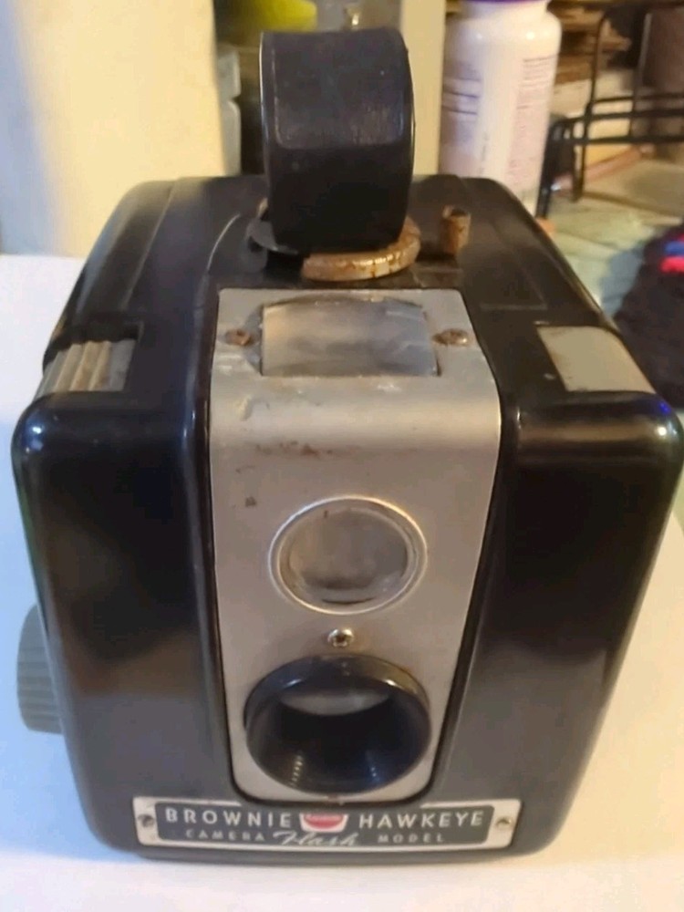 Vintage Kodak Brownie Hawkeye Camera Flash Model