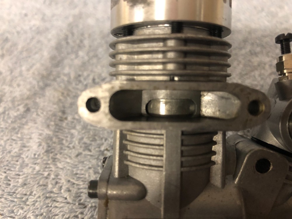 BRAT 28 RC ENGINE WITH MUFFLER